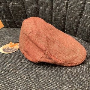 NWT HAT Derby Kid Cap from Belgium maroon  60%wool